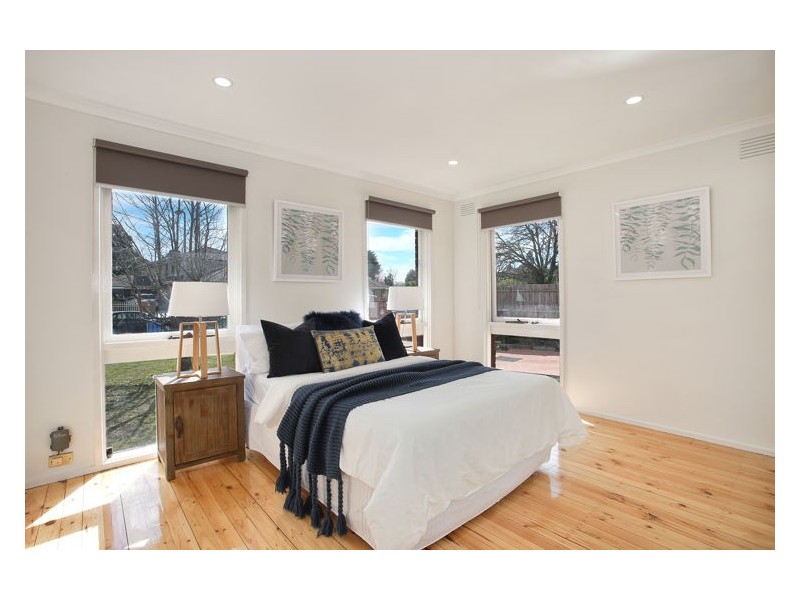 27 Regal Avenue, Hallam VIC 3803