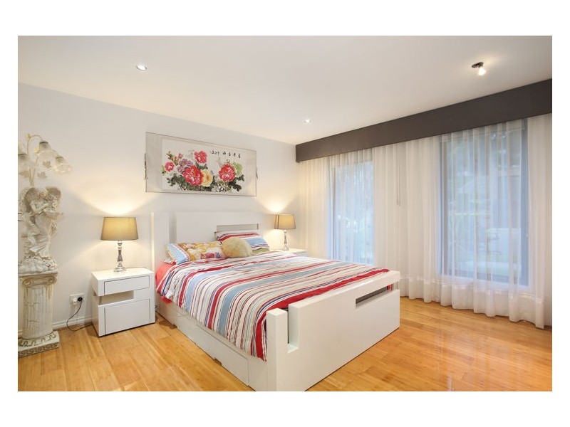 6 Morey Rise, Endeavour Hills VIC 3802