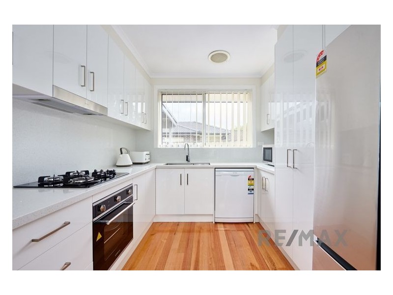 27 Edinborough Street, Hallam VIC 3803