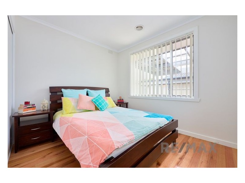 27 Edinborough Street, Hallam VIC 3803