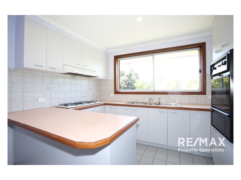 2/64 Arthur Phillip Drive, Endeavour Hills VIC 3802