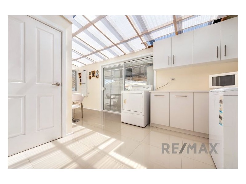 34 Oakwood Avenue, Dandenong North VIC 3175