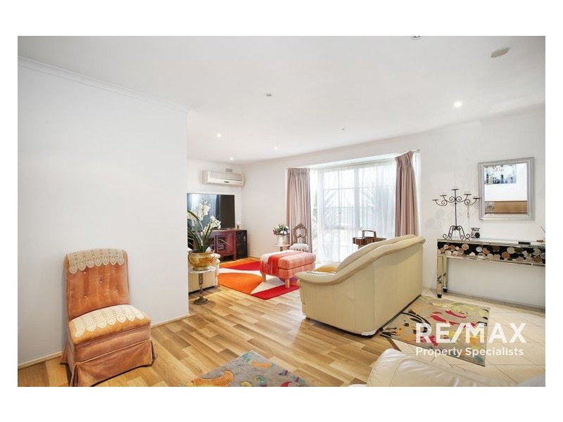 8 Briar Hurst Avenue, Dandenong North VIC 3175