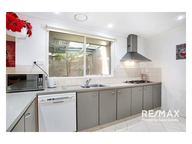 8 Briar Hurst Avenue, Dandenong North VIC 3175