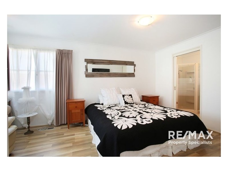 8 Briar Hurst Avenue, Dandenong North VIC 3175