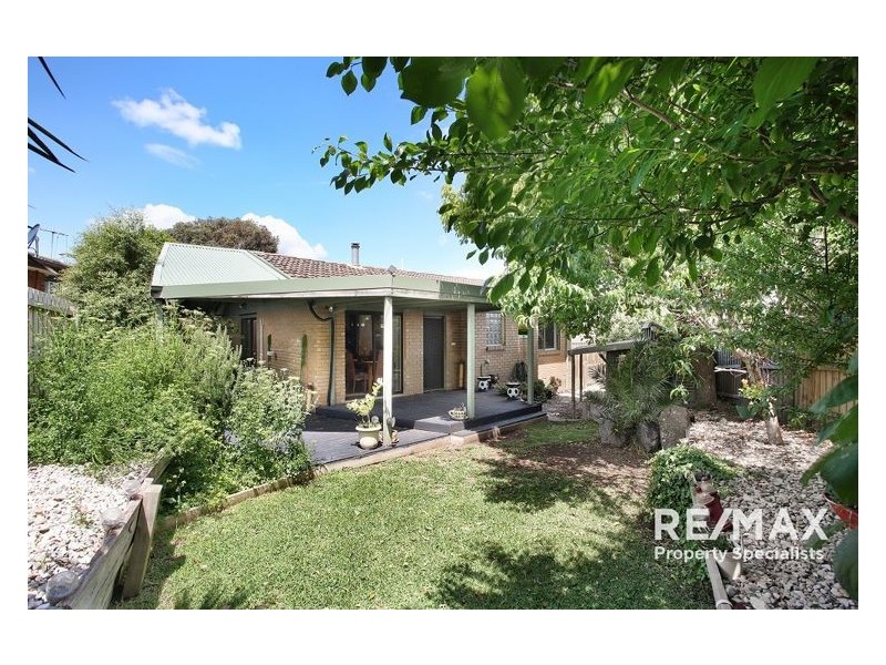 8 Briar Hurst Avenue, Dandenong North VIC 3175
