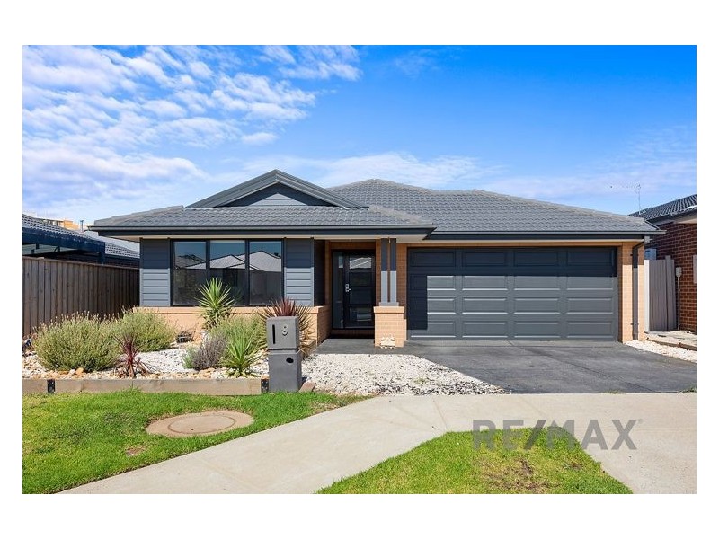 9 Hartleigh Street, Clyde VIC 3978