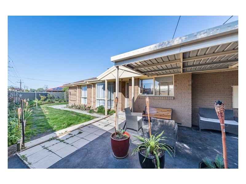 11 Dotterel Close, Doveton VIC 3177