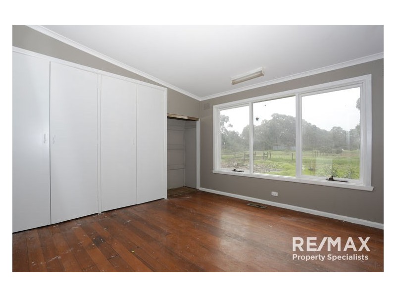 70 Devon Road, Devon Meadows VIC 3977