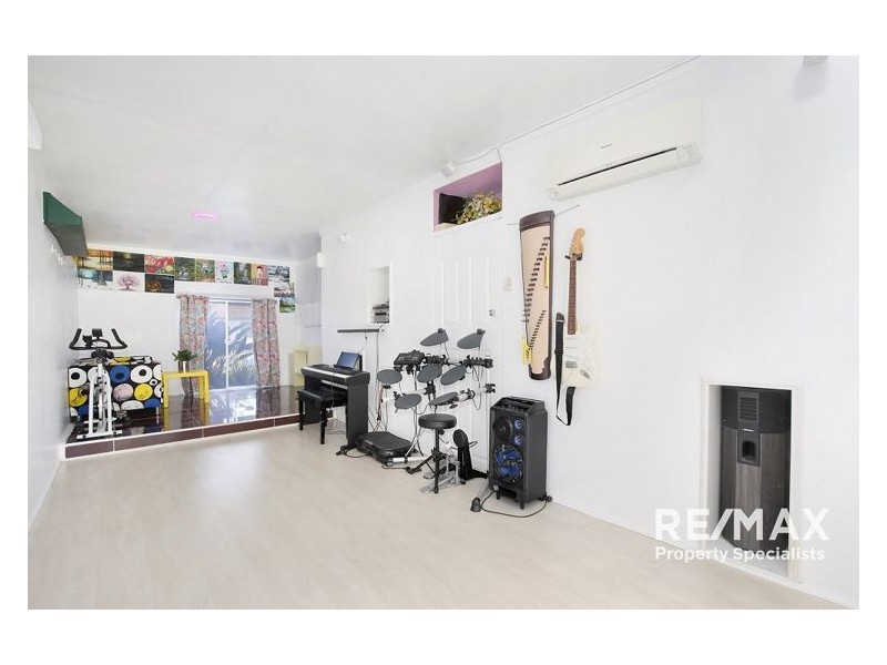 17 Crimson Drive, Doveton VIC 3177