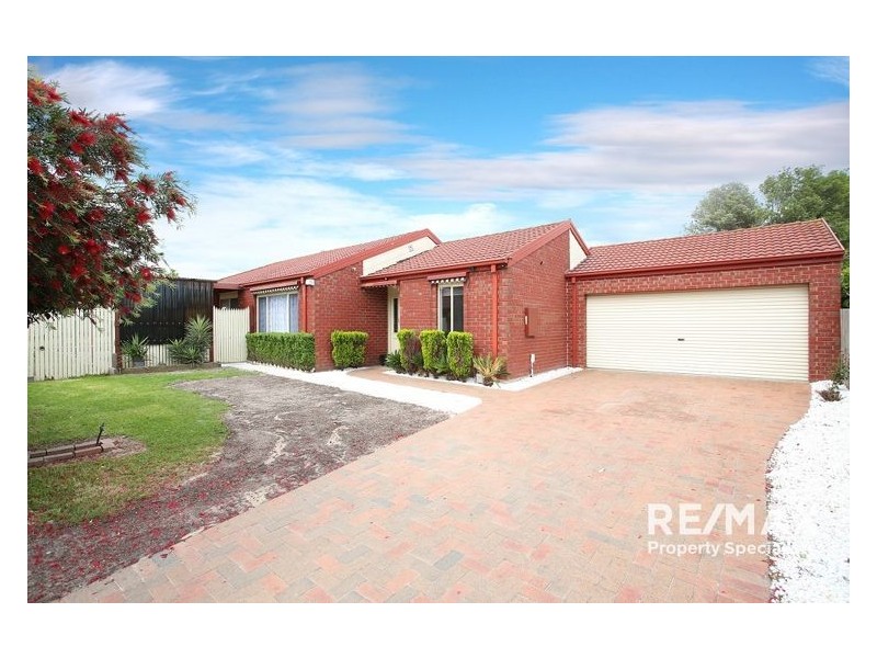 7 Greenlea Grove, Hampton Park VIC 3976