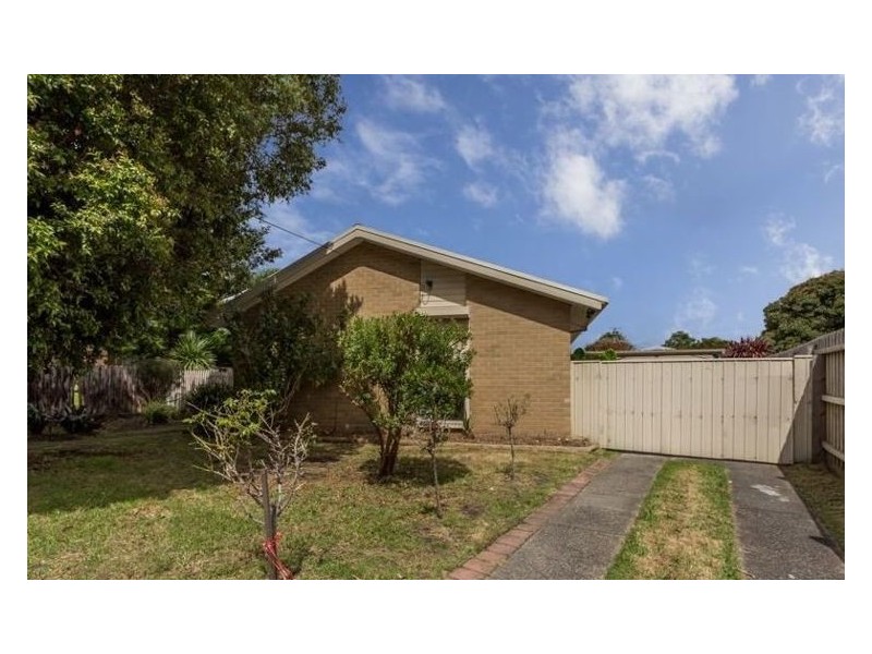 7 Fairbairn Road, Cranbourne VIC 3977