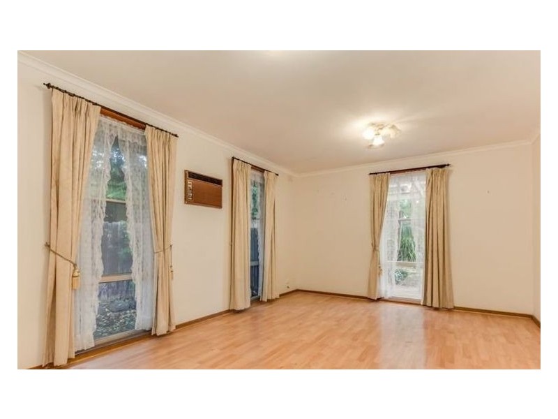 7 Fairbairn Road, Cranbourne VIC 3977