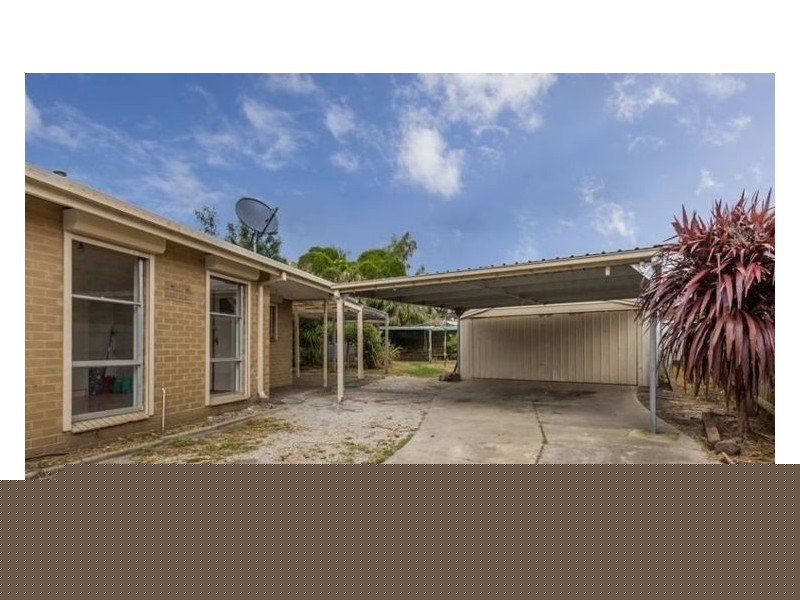 7 Fairbairn Road, Cranbourne VIC 3977