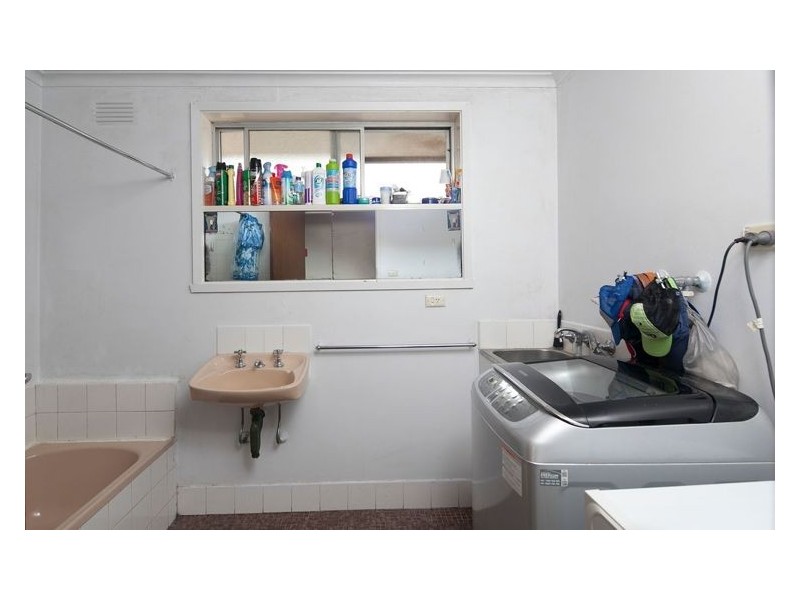 6 & 7/50 Cleeland Street, Dandenong VIC 3175