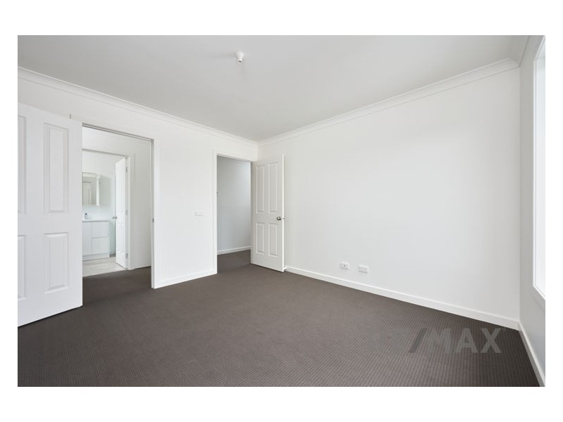 12 Deakin Crescent, Dandenong North VIC 3175