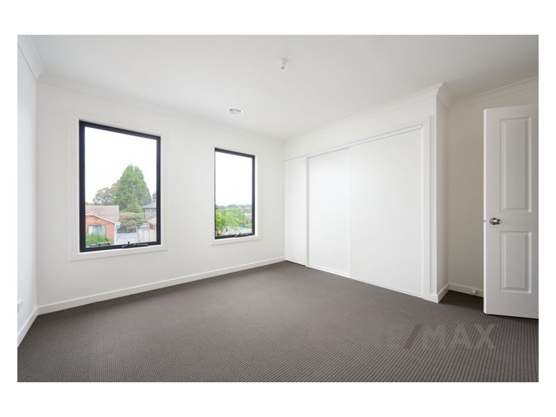 12 Deakin Crescent, Dandenong North VIC 3175