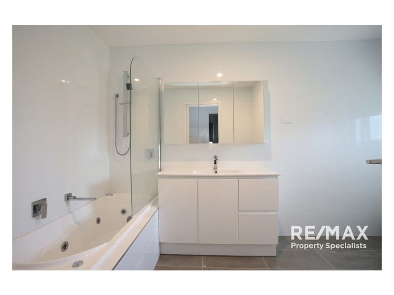 4 Pomeranian Lane, Hallam VIC 3803