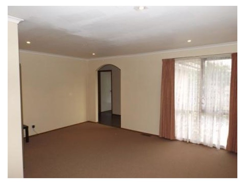 39 Manning Drive, Noble Park North VIC 3174