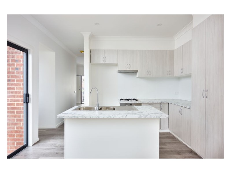 33 Mc Lean Crescent, Dandenong North VIC 3175