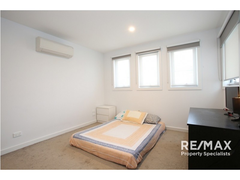 4 Pomeranian Lane, Hallam VIC 3803