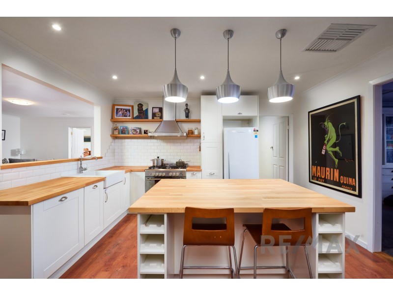 3 Camphor Court, Doveton VIC 3177