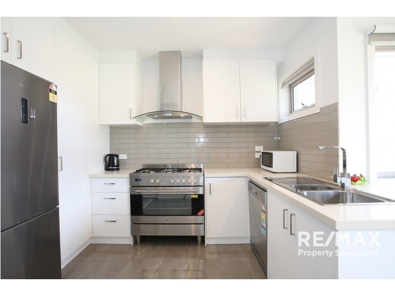 5 Pomeranian Lane, Hallam VIC 3803