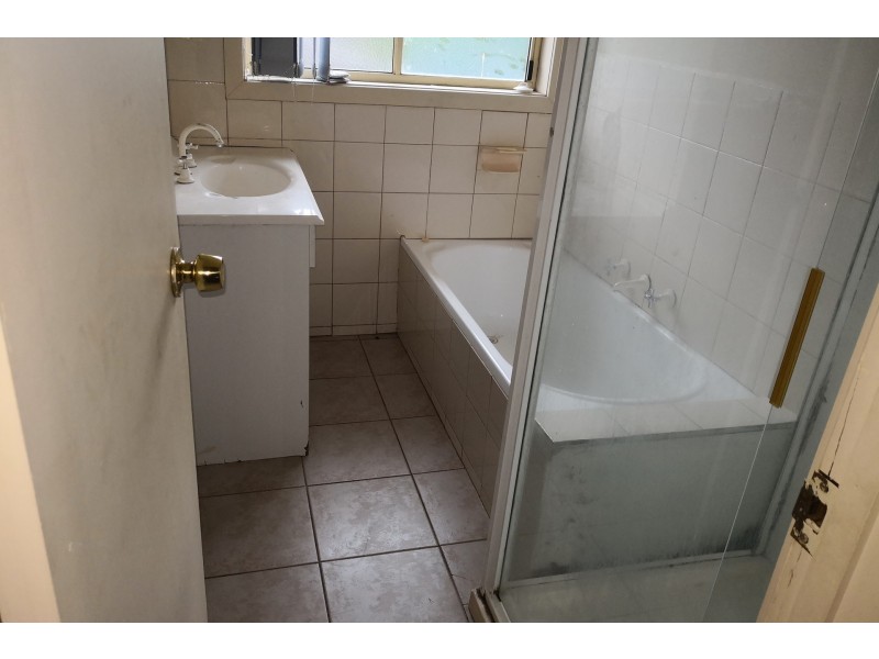 2/14 Jacinta Court, Doveton VIC 3177