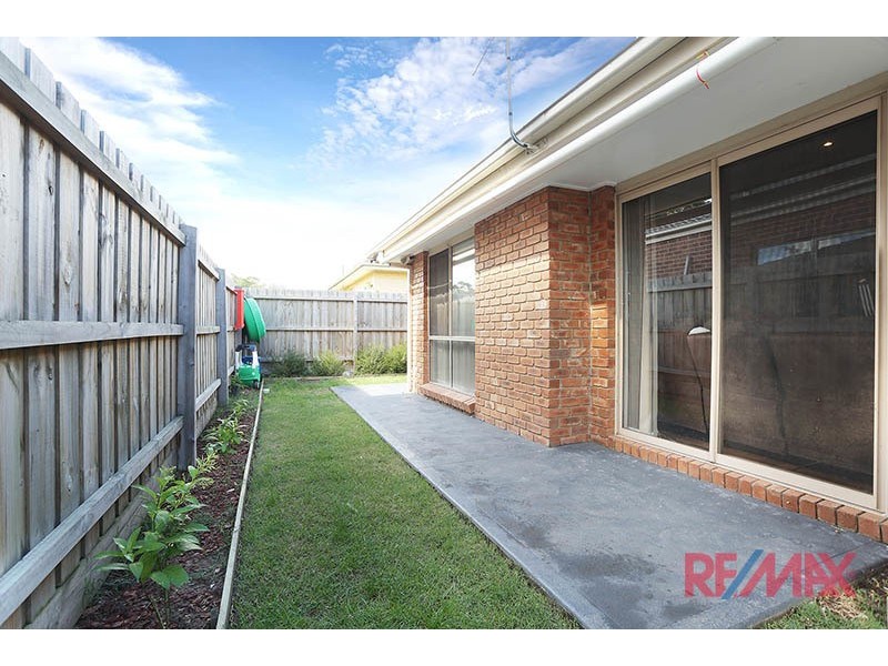 16 Regal Avenue, Hallam VIC 3803