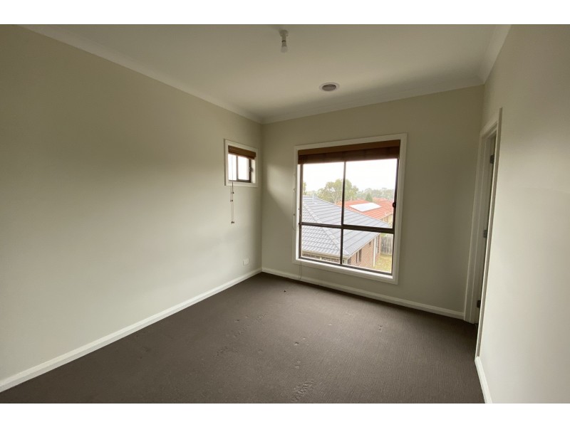 13/12 Stellato Place, Hampton Park VIC 3976