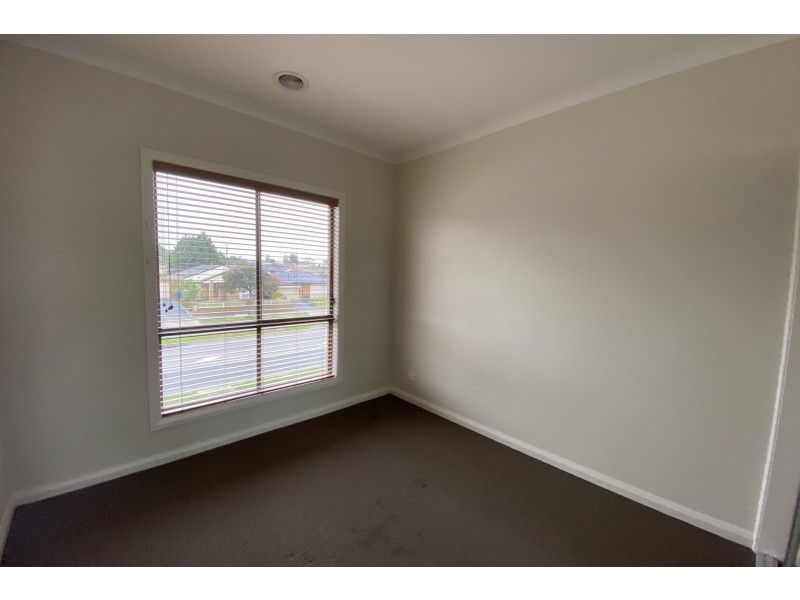 13/12 Stellato Place, Hampton Park VIC 3976