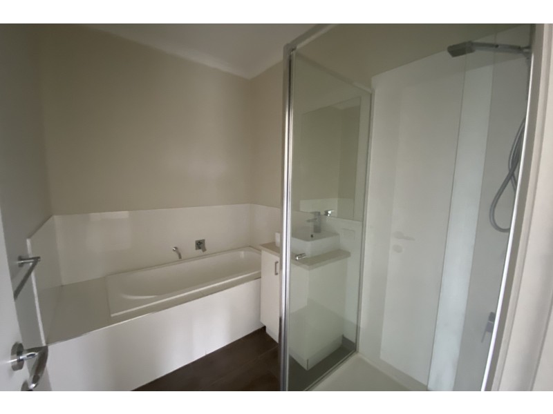 13/12 Stellato Place, Hampton Park VIC 3976