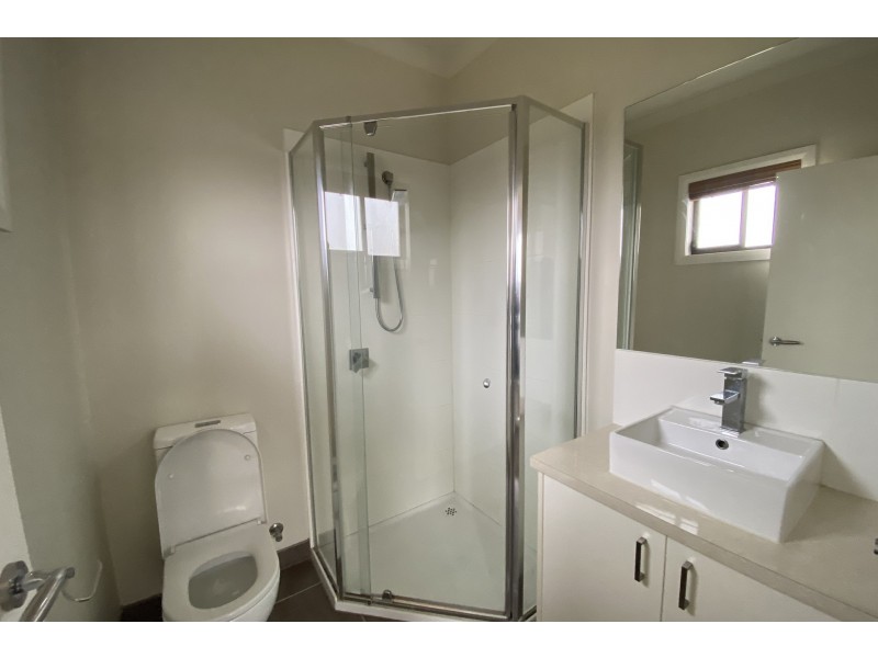 13/12 Stellato Place, Hampton Park VIC 3976