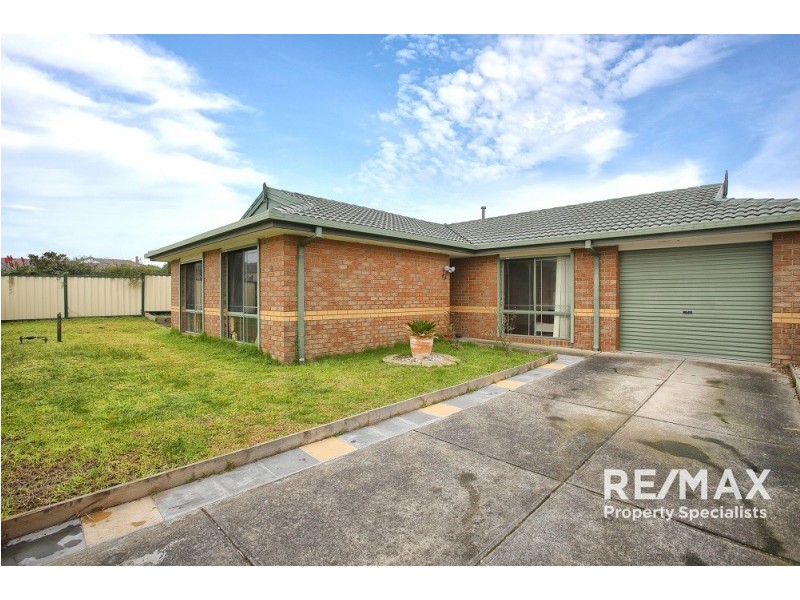 18 Summit Court, Hampton Park VIC 3976