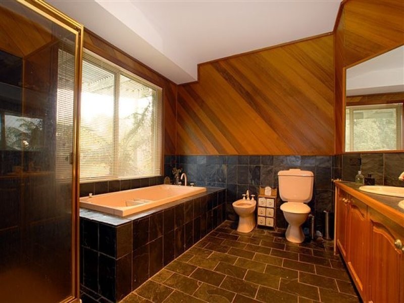 186-188 Hallam North Road, Narre Warren North VIC 3804