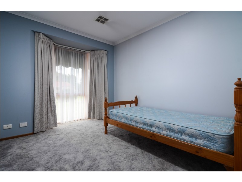 5 Enoch Rise, Hallam VIC 3803