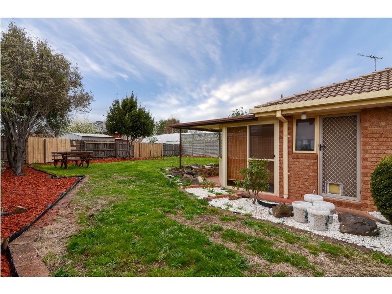 5 Enoch Rise, Hallam VIC 3803