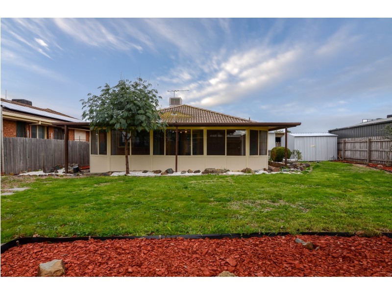 5 Enoch Rise, Hallam VIC 3803