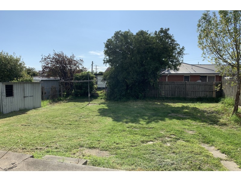 21 Oak Avenue, Doveton VIC 3177