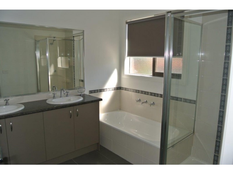 4/2-4 Jolly Street, Dandenong VIC 3175