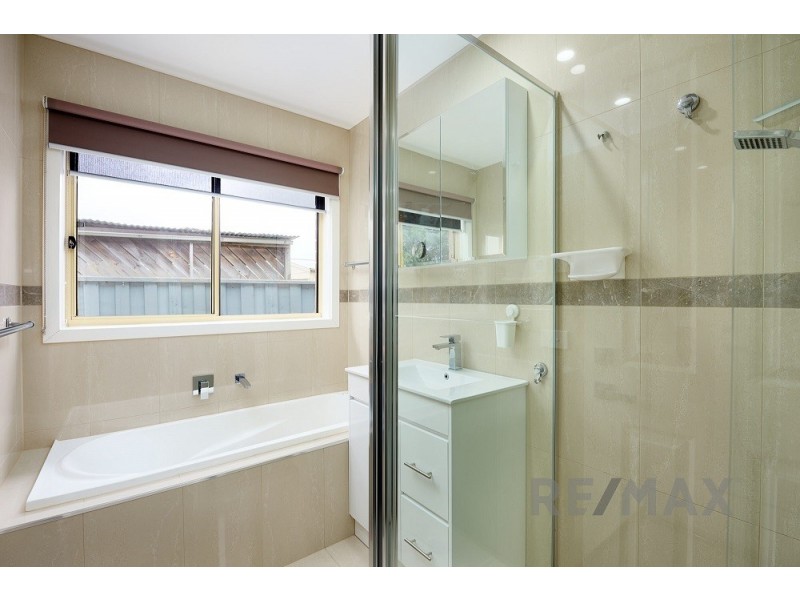 37a Rowan Drive, Doveton VIC 3177