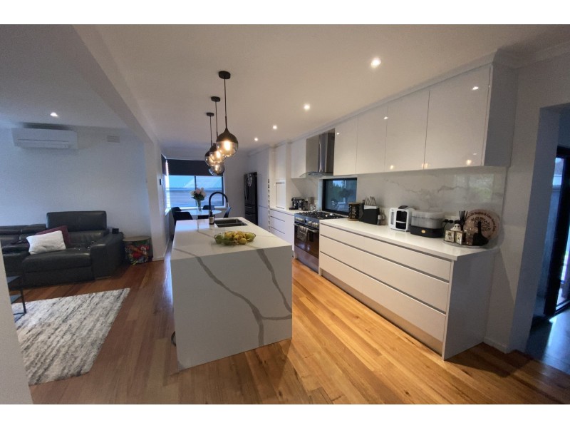 1 Sabine Avenue, Dandenong North VIC 3175