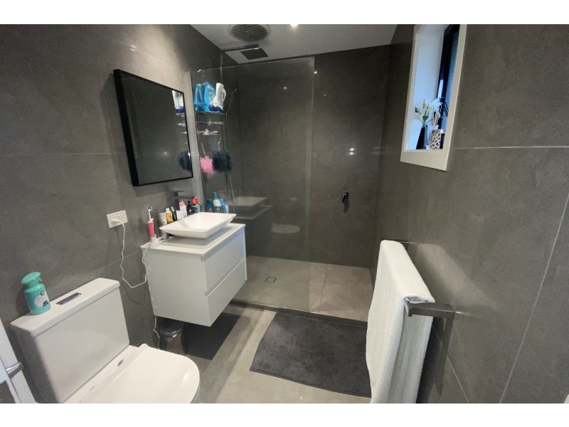 1 Sabine Avenue, Dandenong North VIC 3175