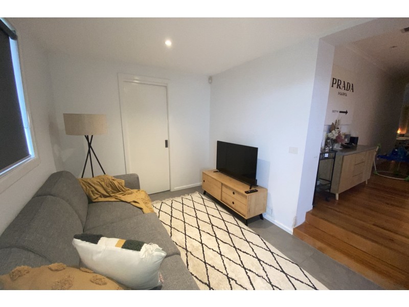 1 Sabine Avenue, Dandenong North VIC 3175