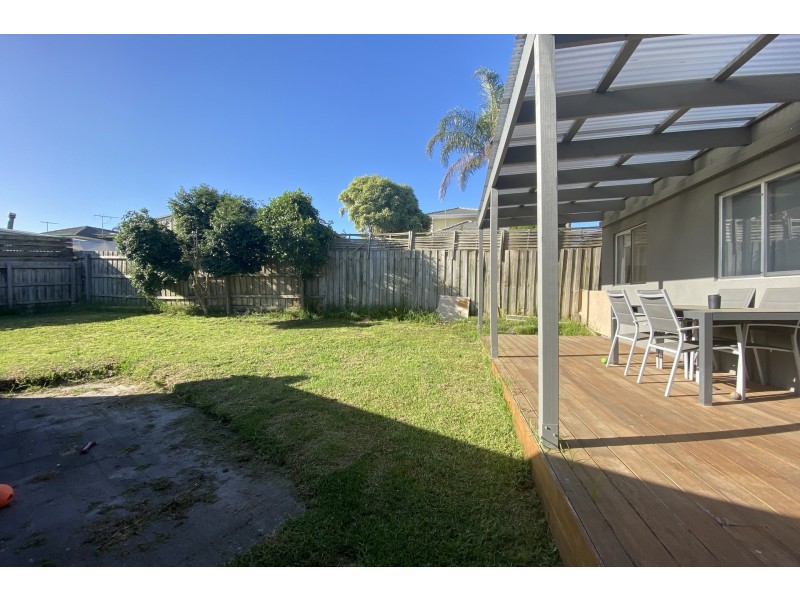 1 Sabine Avenue, Dandenong North VIC 3175