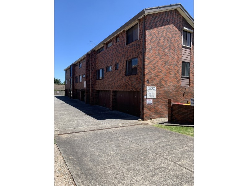 8/3 Keys Street, Dandenong VIC 3175