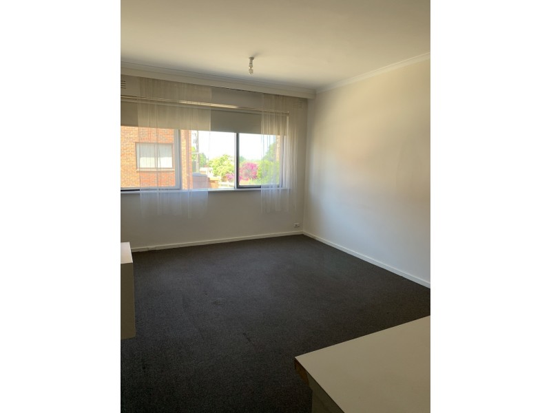 8/3 Keys Street, Dandenong VIC 3175