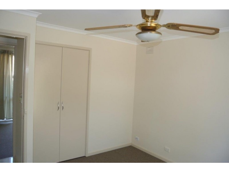 1/58 The Grange, Hampton Park VIC 3976