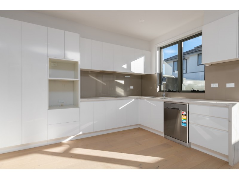 1/53 Koonawarra Street, Clayton VIC 3168