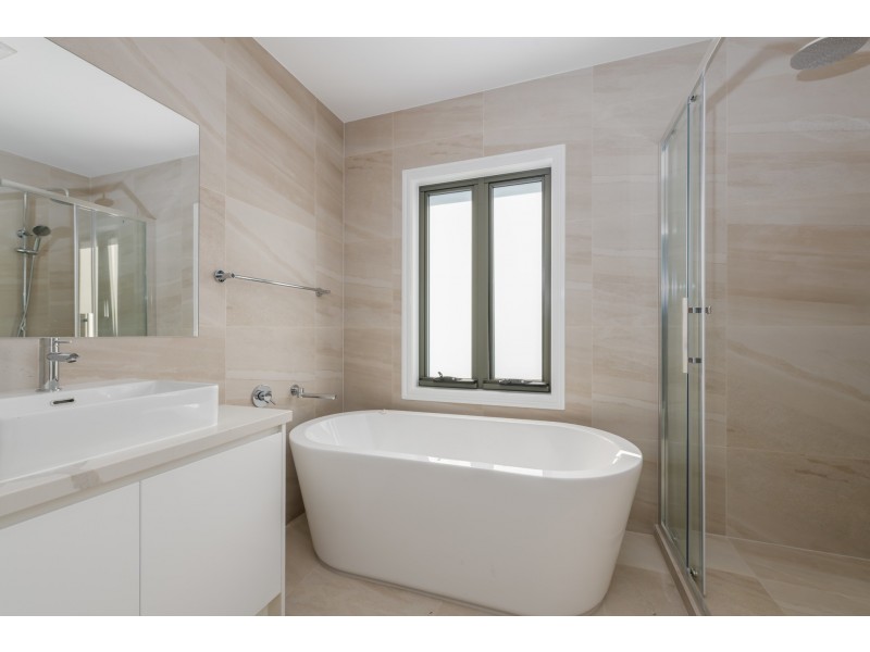 1/53 Koonawarra Street, Clayton VIC 3168